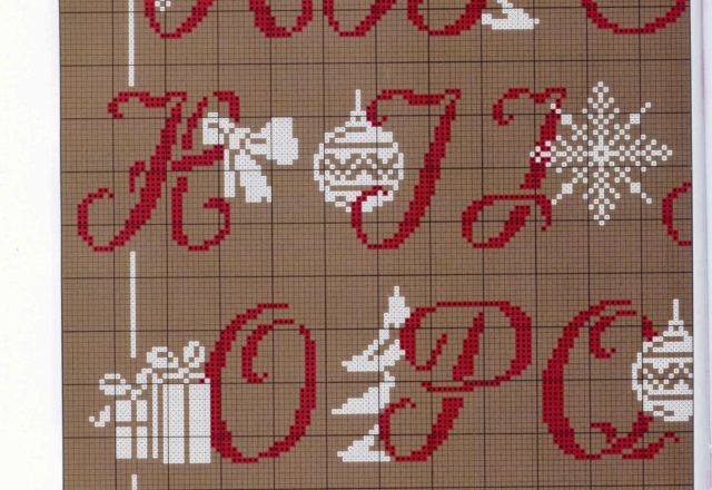 Alphabet white and red Christmas (1)