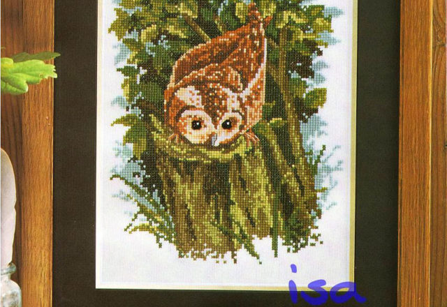 An owl on a wooden trunk cross stitch pattern (1)