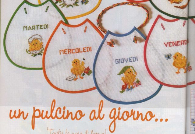 Baby bibs with days of the week and chicks (1)