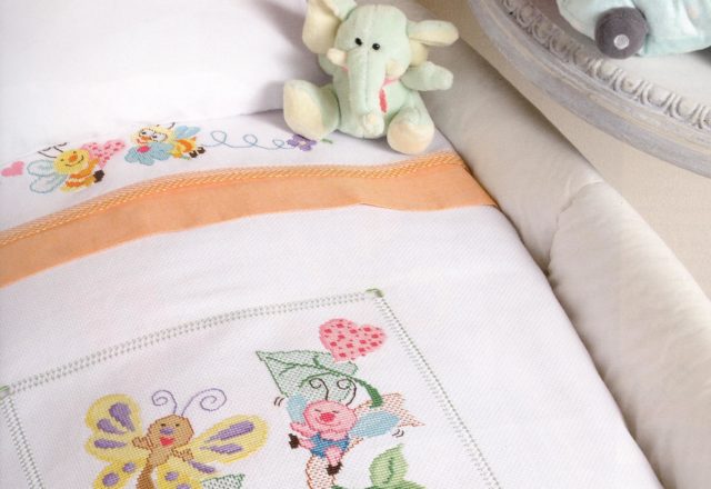 Baby blanket cot sheet friends of the lawn (2)