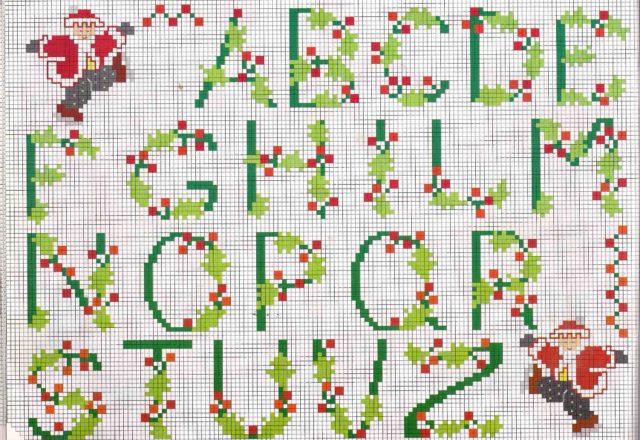 Christmas cross stitch alphabet with holly flowers (1)