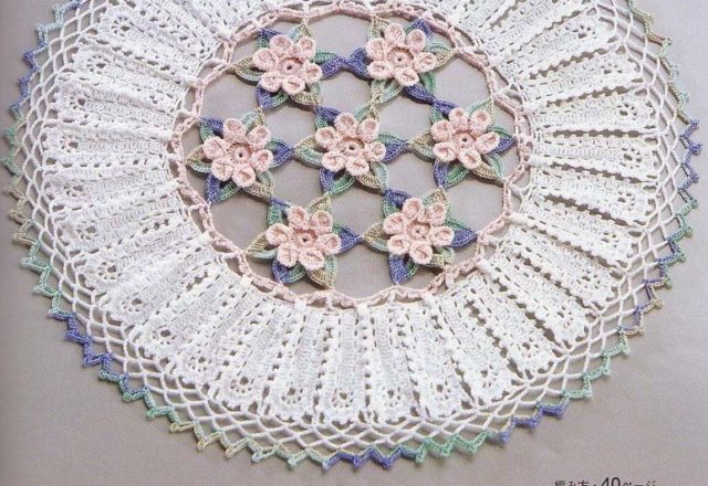 Crochet Round doily roses (1)