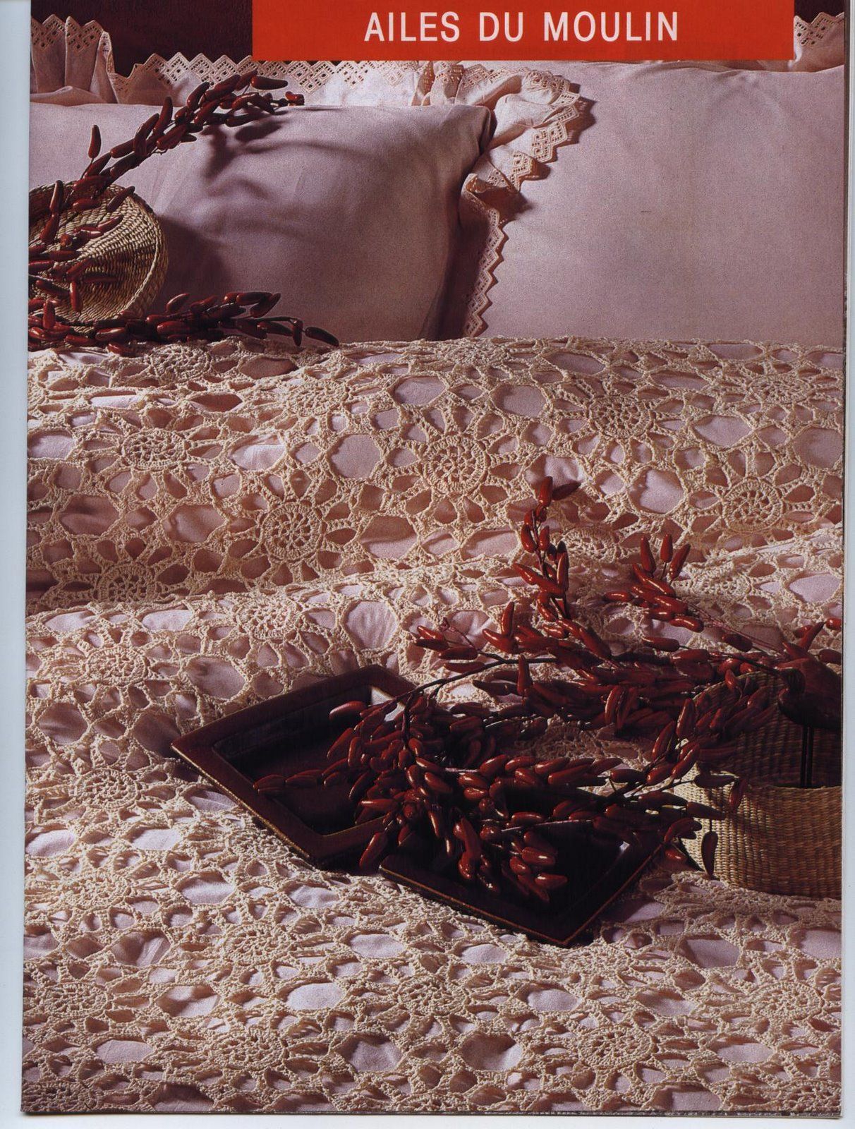 Crochet bedspread perforated rounded modules (1)