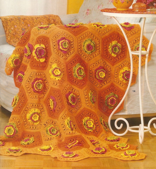 Crochet blanket with hexagonal tiles (1)