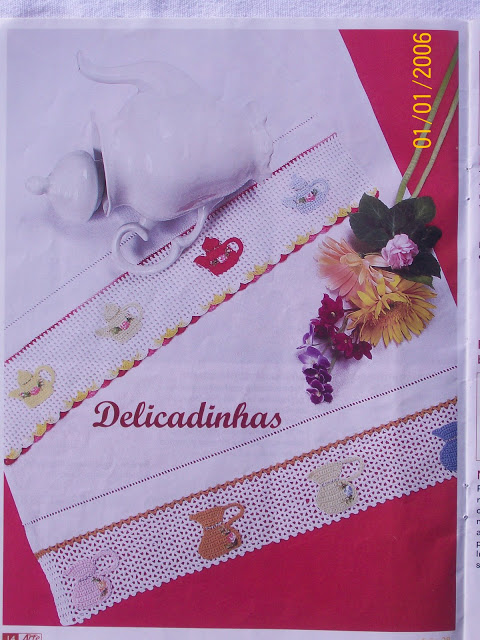 Crochet border with pitchers (1)