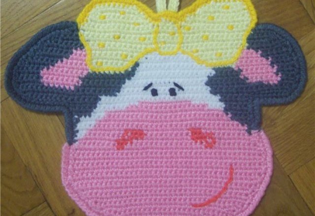Crochet cow potholder (1)