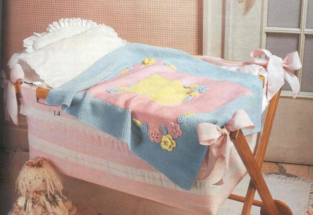 Crochet flowers baby blanket (1)