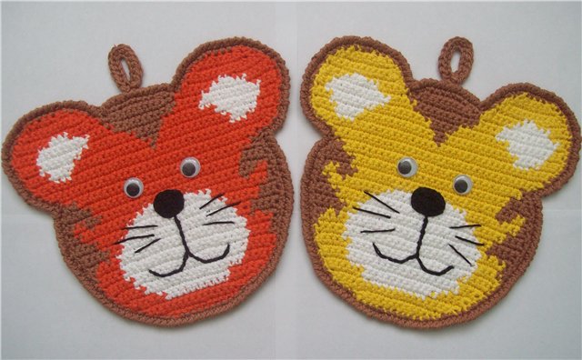 Crochet tiger potholder (1)