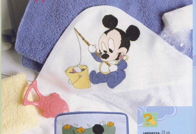 Cross stitch pattern Mickey Mouse is fishing (1)