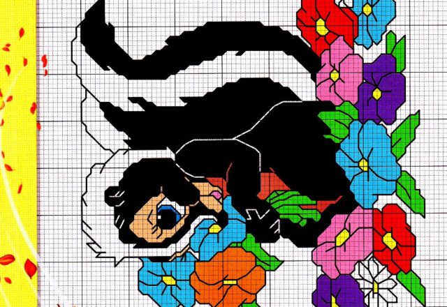 Cross stitch the skunk Flower (2)