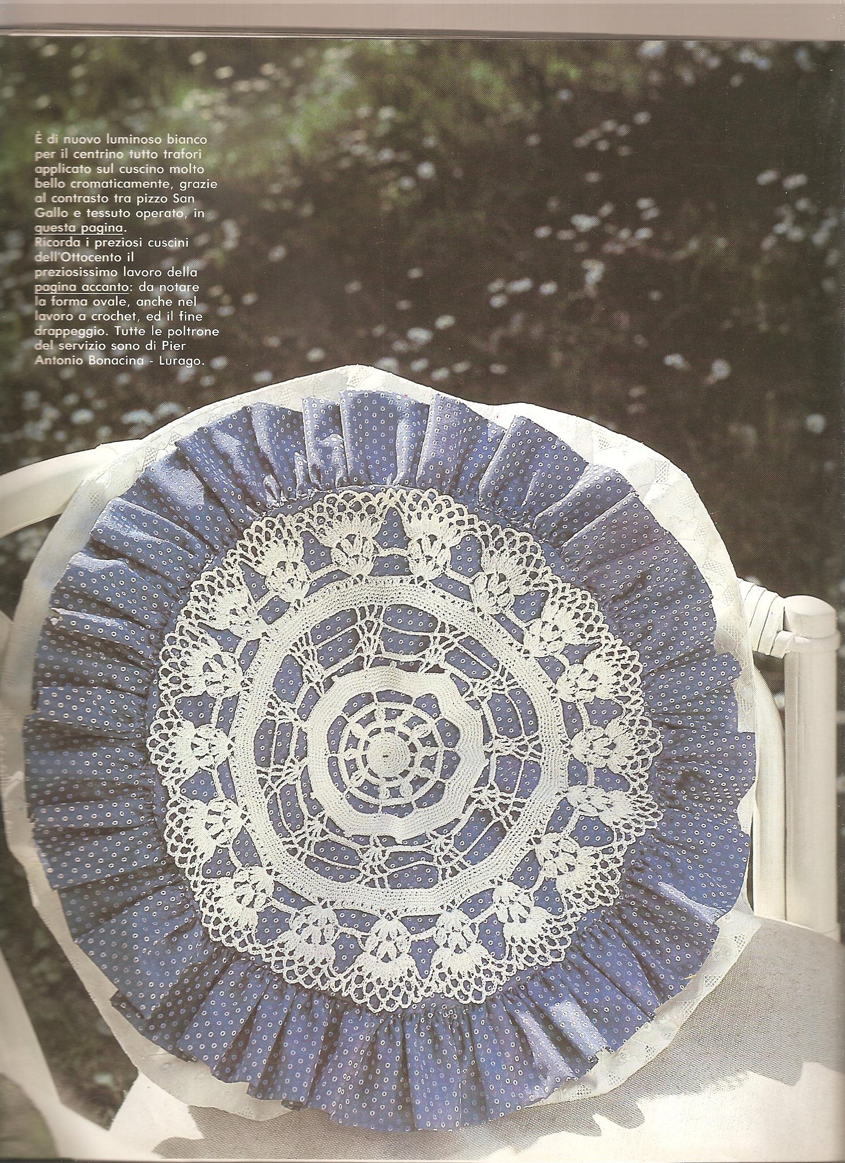 Cushion with crochet center (5)