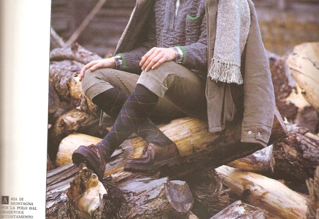 Dark gray knit pull woman knitting pattern (1)