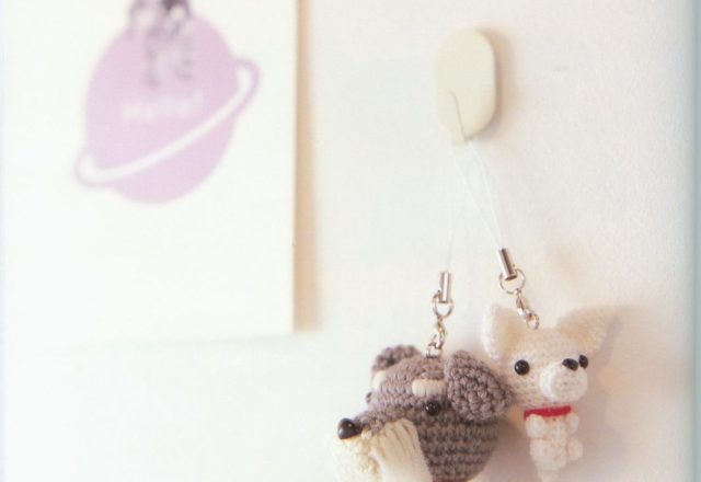 Dog accessory for cell amigurumi pattern 1 (1)