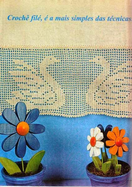 Free crochet filet border with swans (1)
