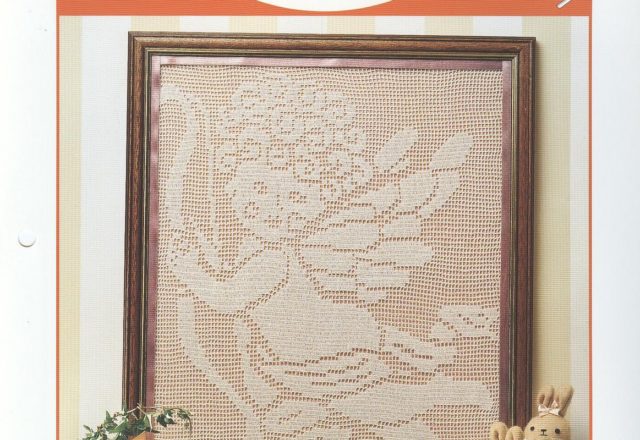 Free crochet filet pattern home painting with an Angel (1)