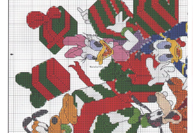 Free cross stitch patterns Disney Christmas (5)