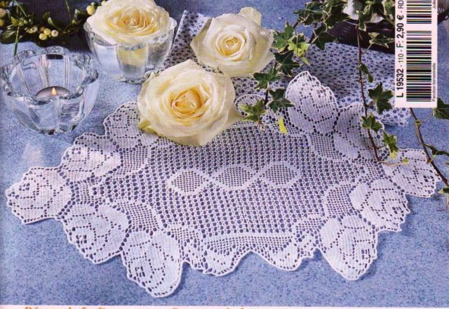 Oval doily filet roses border (1)