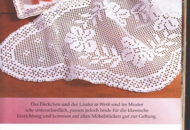 Oval doily filet simple flowers (1)