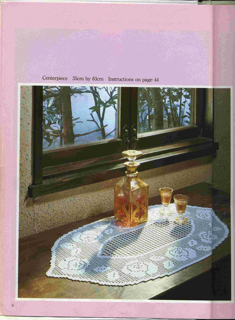 Oval doily with roses and filet tips (1)