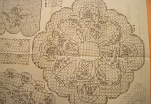 Round doily filet curtain and bluebells (2)