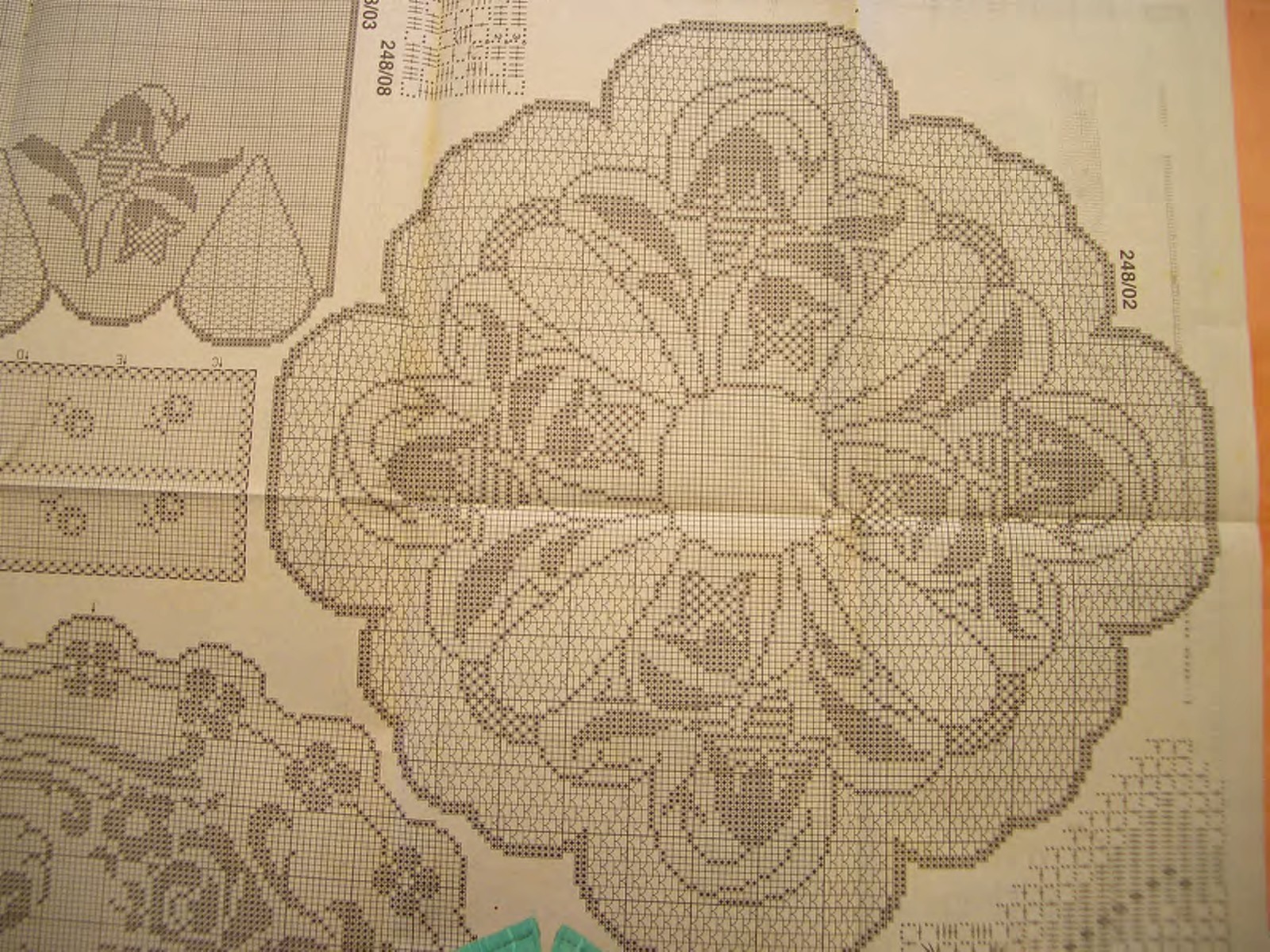 Round doily filet curtain and bluebells (2)