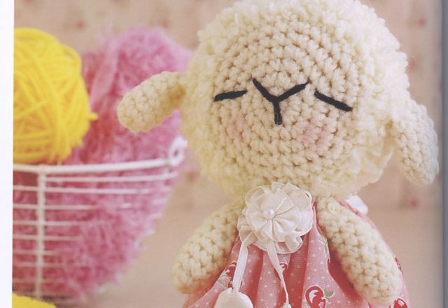 Sheep with pink dress amigurumi pattern (1)