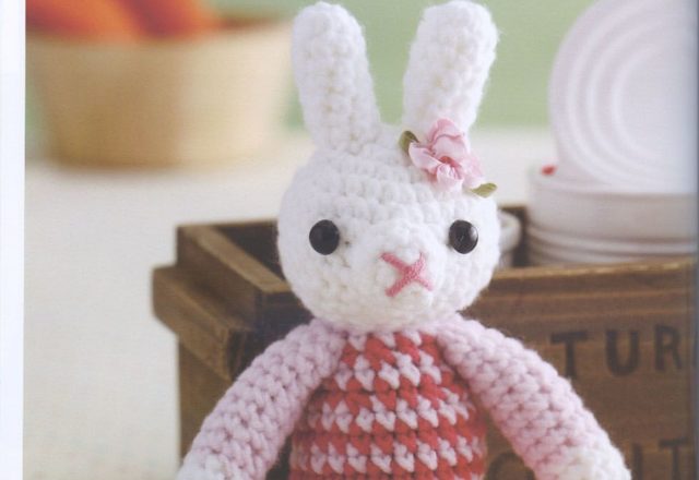 Sweet pink rabbit amigurumi pattern (1)