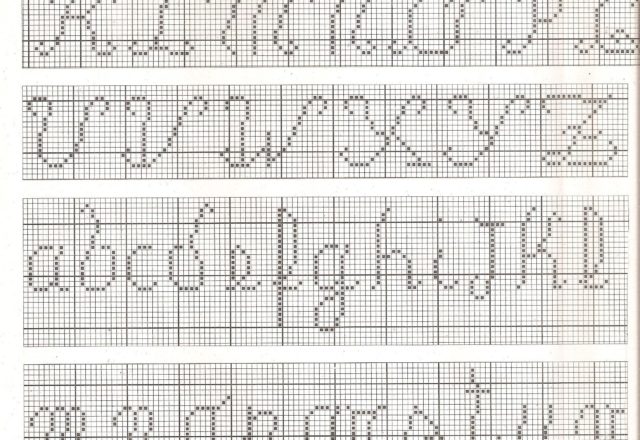 Teddy bear on the carpet fringed (3)