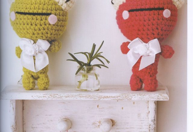Two monsters puppets amigurumi pattern (1)