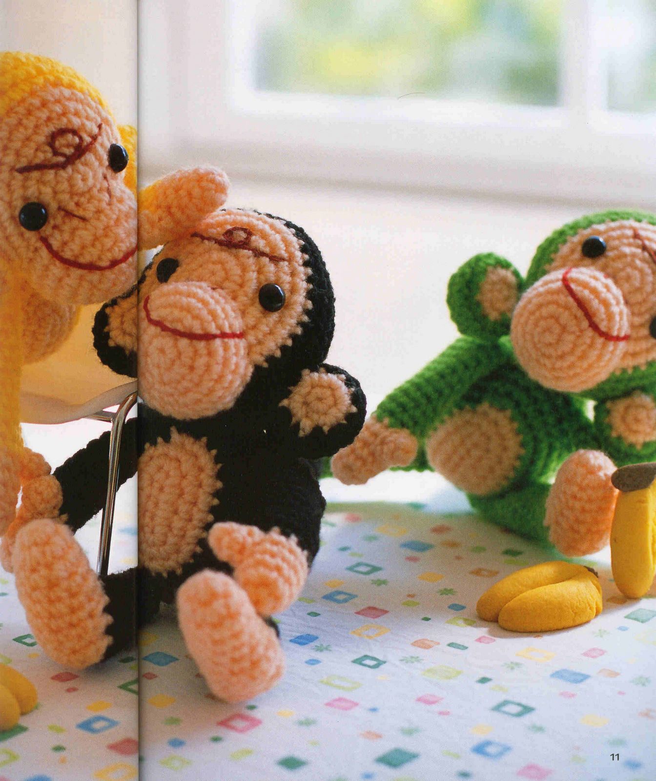 Yellow and brown monkeys amigurumi pattern (2)