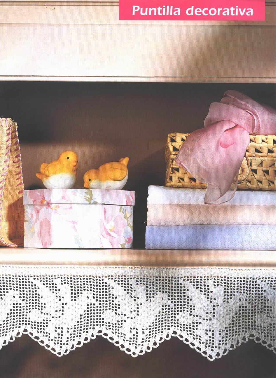 border filet with doves (1)