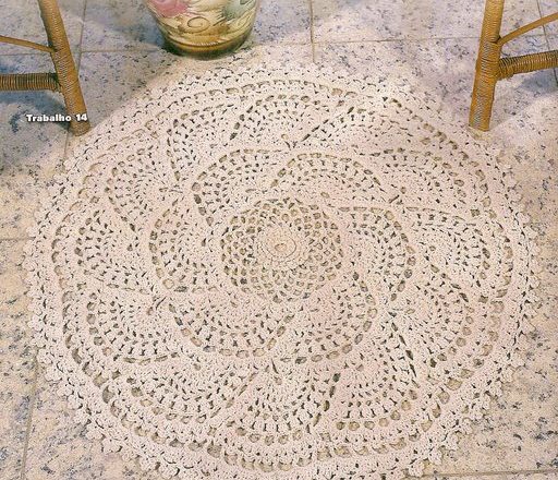 crochet carpet doily (1)