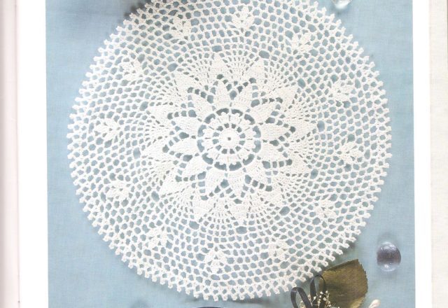 crochet doily star buds (1)
