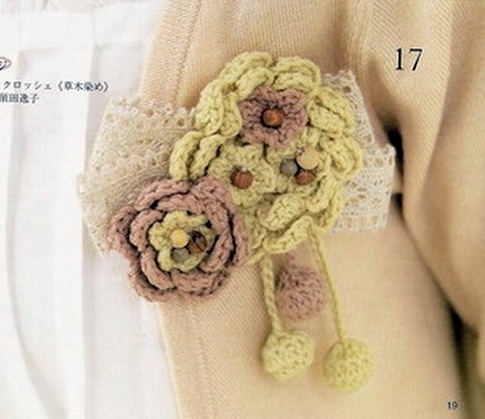 crochet flowers brooch (1)