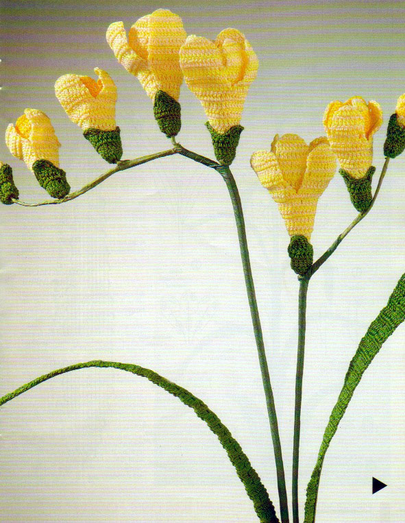 crochet flowers freesia (1)