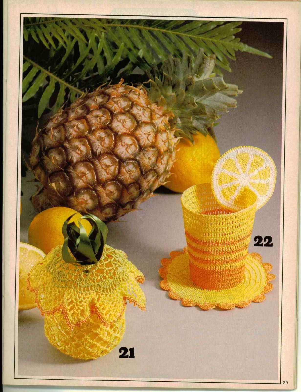 crochet glass with lemon slice (1)