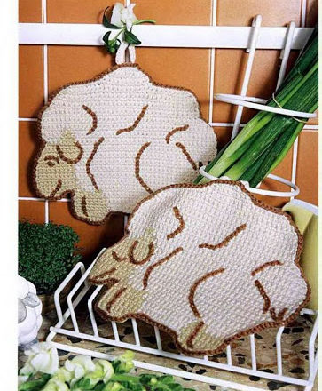 crochet sheep potholder (1)