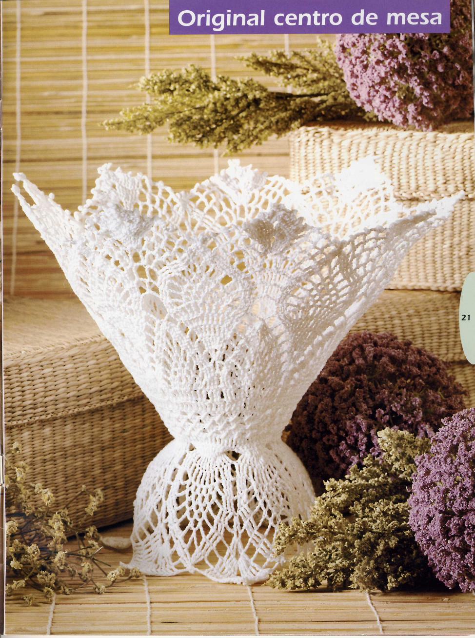 crochet starched centerpiece vase (1)