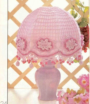 crochet table pink lamp (1)