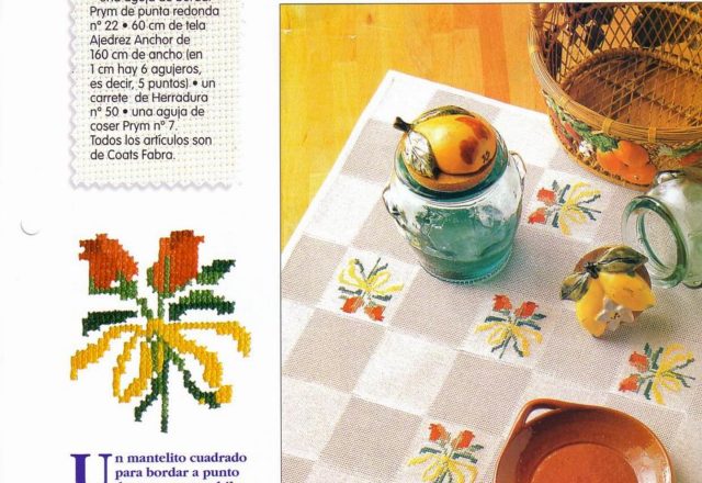 cross-stitch placemat with colorful roses (1)