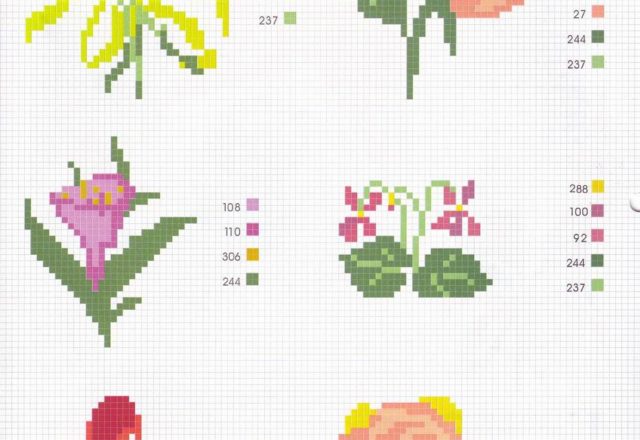 cross-stitch placemat with colorful roses (2)