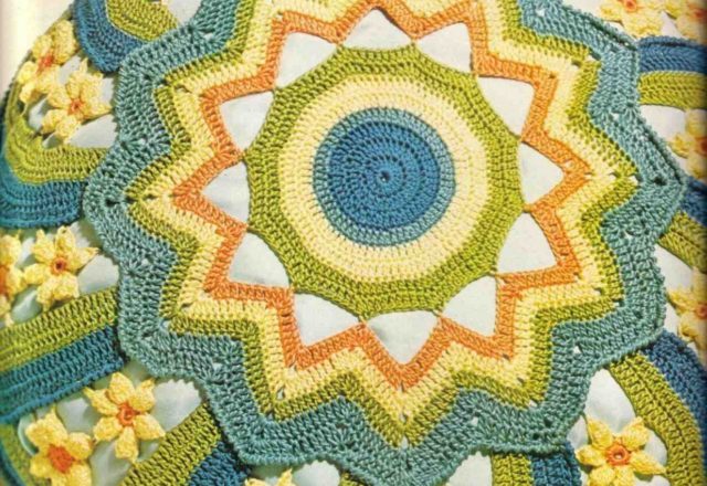 cushion crochet round yellow flowers