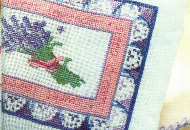 cushion with lavender flowers cross stitch (2)