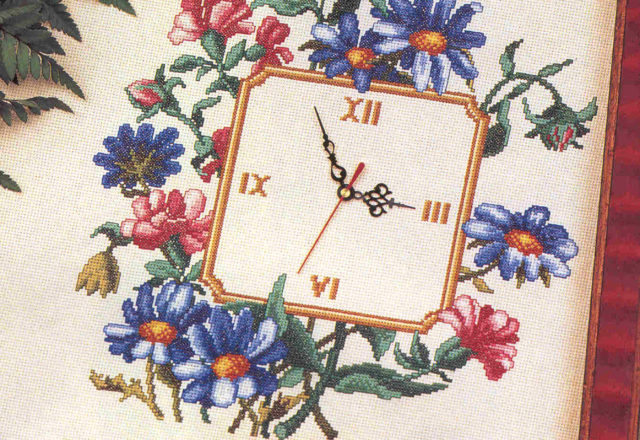 daises flowers clock (1)