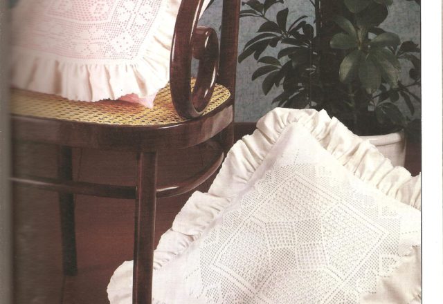 filet cushion and borders (1)