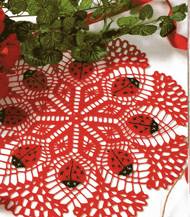 ladybirds round crochet doily (1)