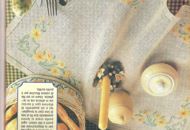 placemat with yellow flowers (1)
