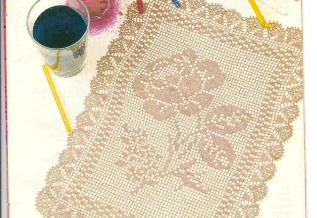 rectangular doily filet with rose stem (1)