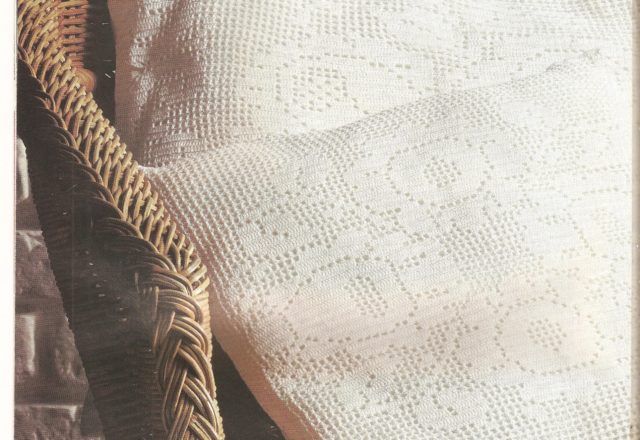 rose filet cushion (1)