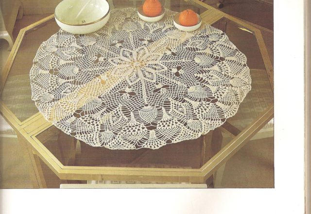 round crochet doily pine cones (1)